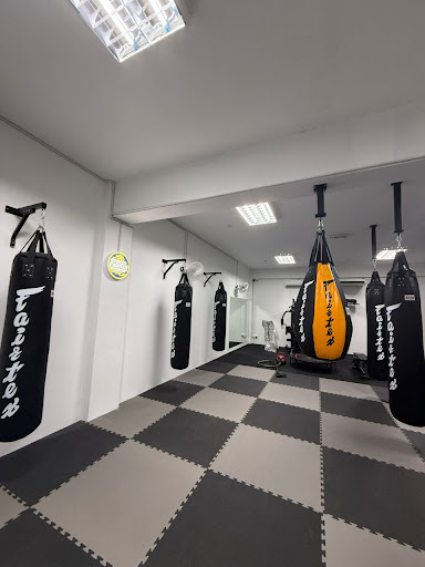STREET FIGHTER MUAY THAI STREET FIGHTER MUAY THAI
