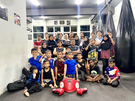 ACADEMY MUAYTHAI & FITNESS JASIN ACADEMY MUAYTHAI & FITNESS JASIN