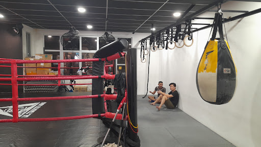Ultimate MMA Fitness & Self Defence Ultimate MMA Fitness & Self Defence